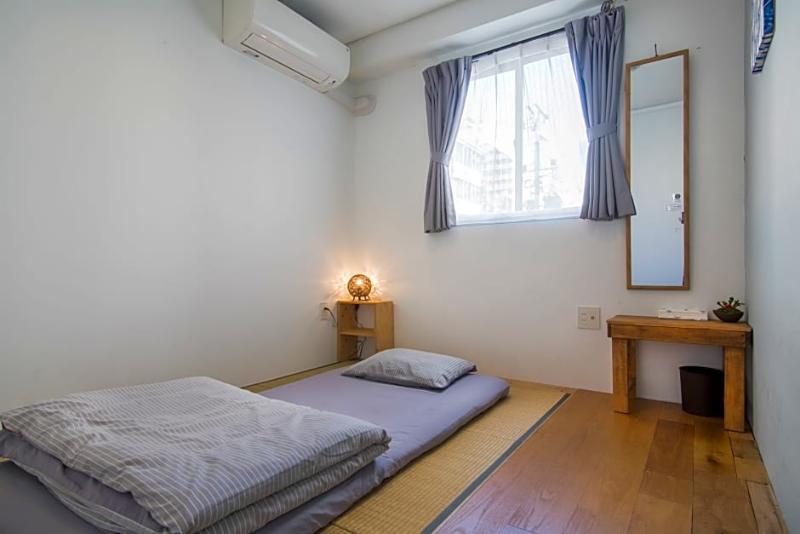 Beehive Hostel אוסקה מראה חיצוני תמונה
